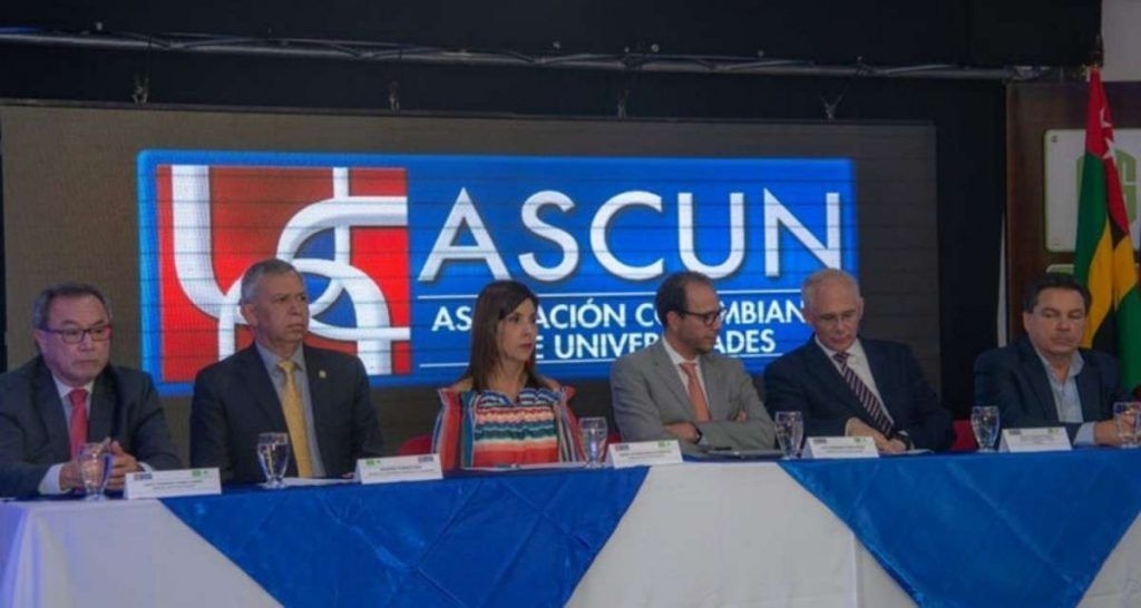 Ascún en medios
