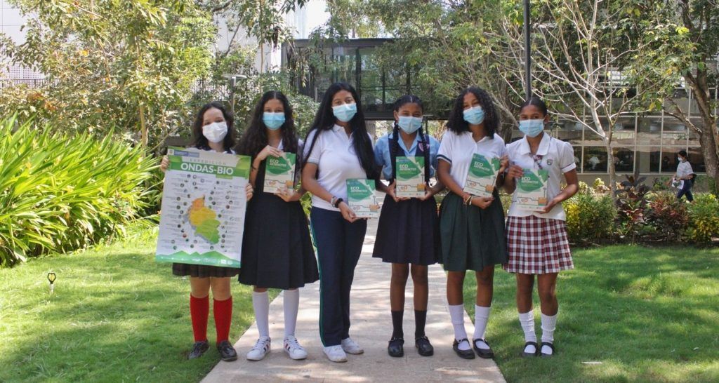 LAS NIÑAS DE LA CIENCIA