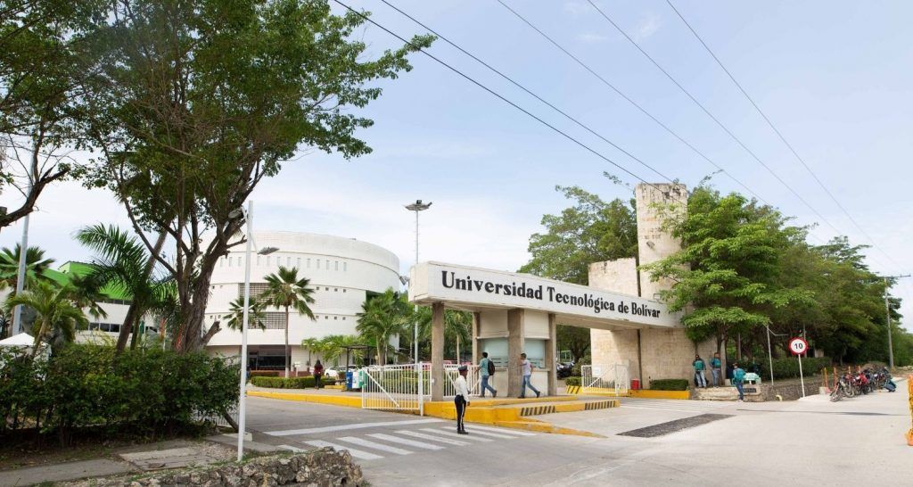 La Escuela de Negocios de la UTB, ganó prestigiosa competencia en Indonesia