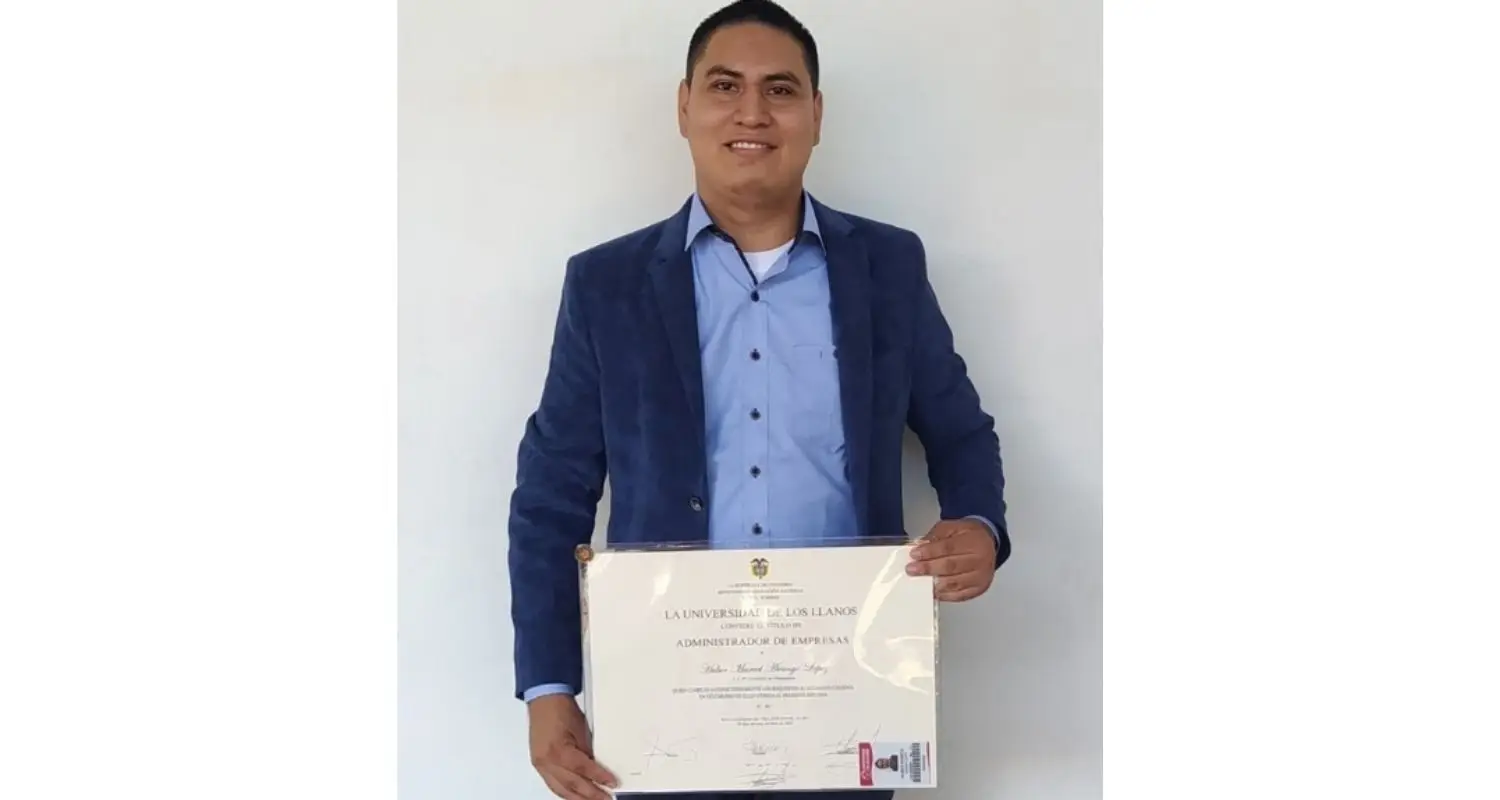 Integrante del pueblo ancestral de Vaupés ‘Yurutí’, recibió título de Administrador de Empresas en Unillanos Recibidos