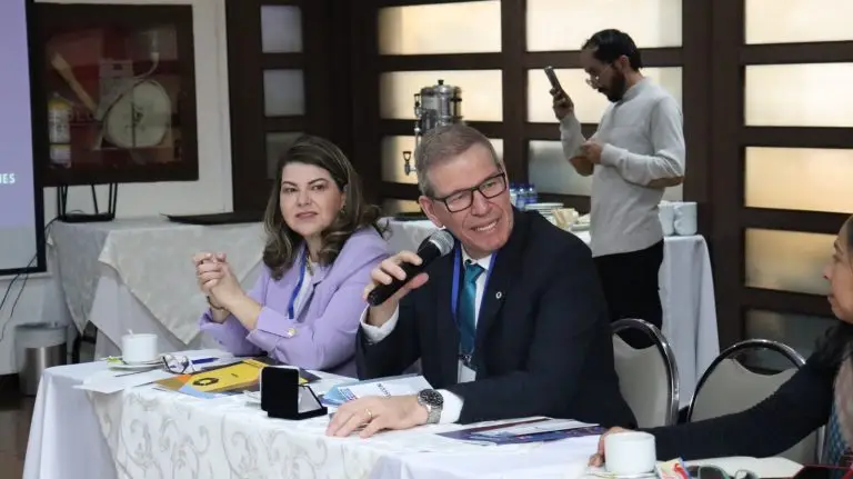 Encuentro de cooperación académica entre ASCUN y ABRUEM
