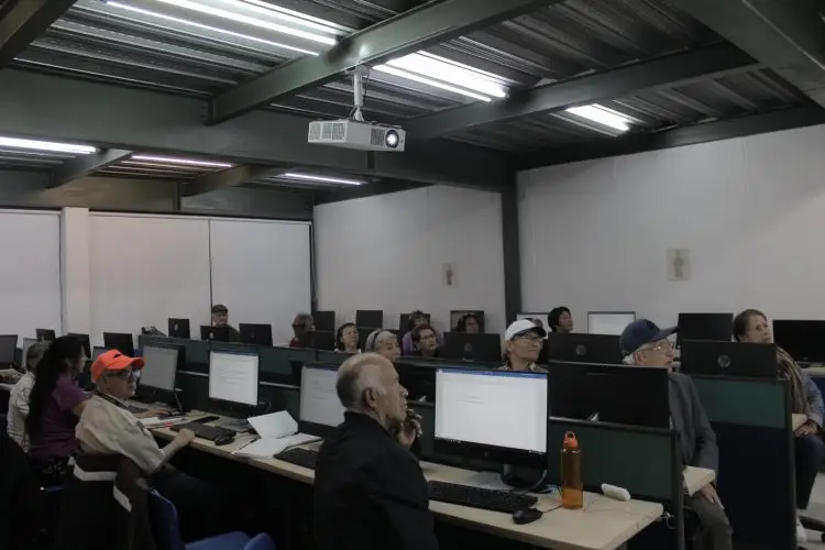 WhatsApp Image 2024-11-22 at 6.40.40 PM (1)